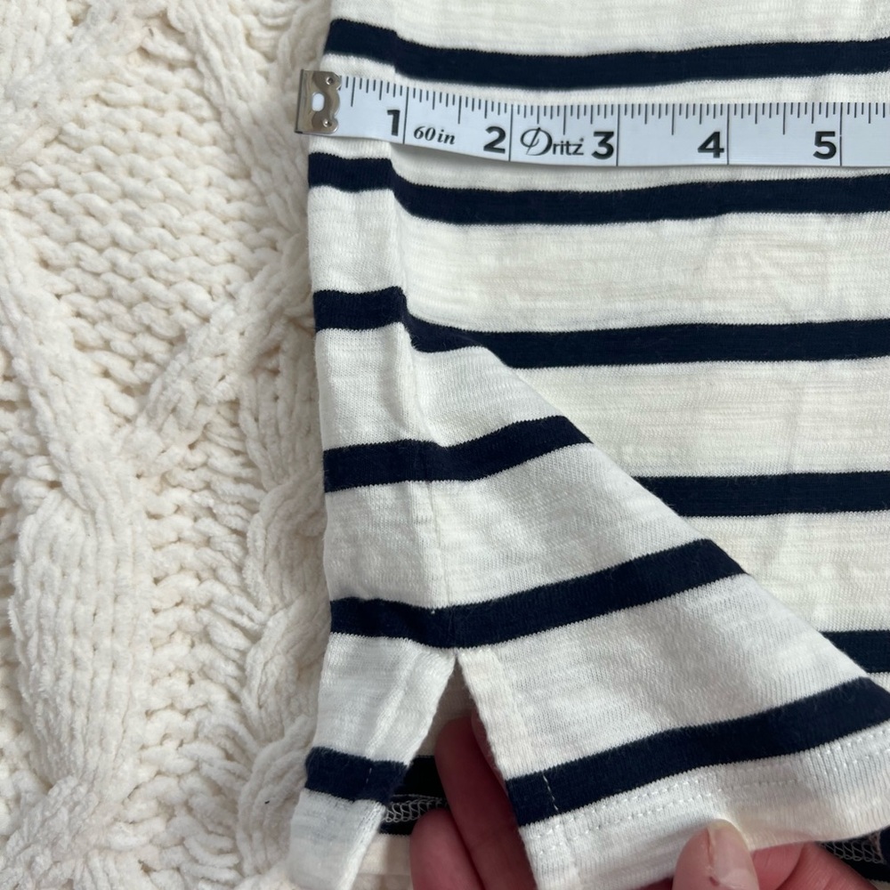 Beautiful Talbots top Size small, striped pattern,100% cotton - Picture 5 of 8